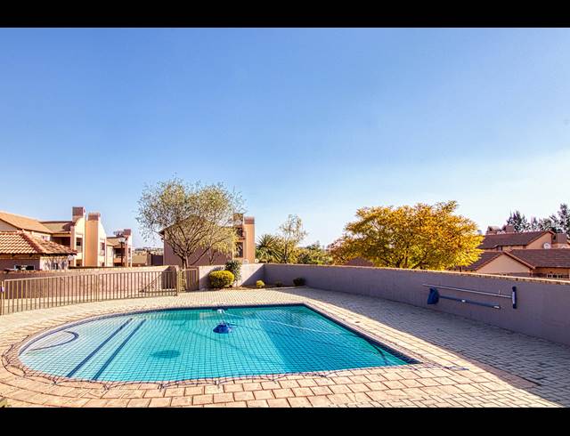 3 BEDROOM APARTMENT TO LET IN NOORDWYK